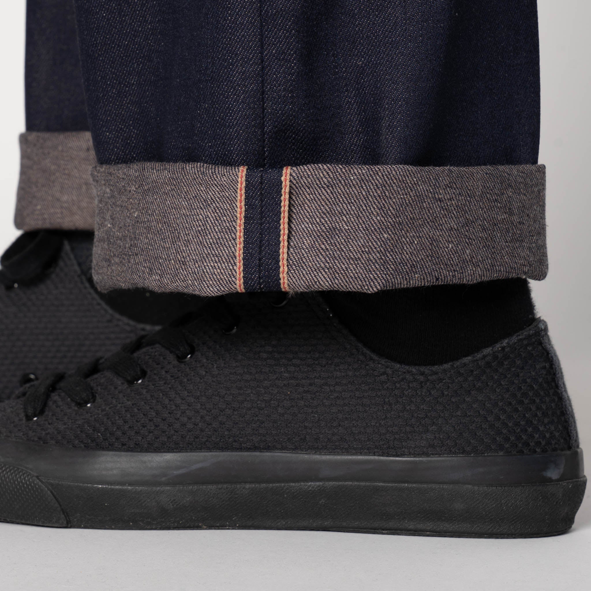 Strong Guy - Coffee Dye Selvedge - Indigo by Naked & Famous Denim