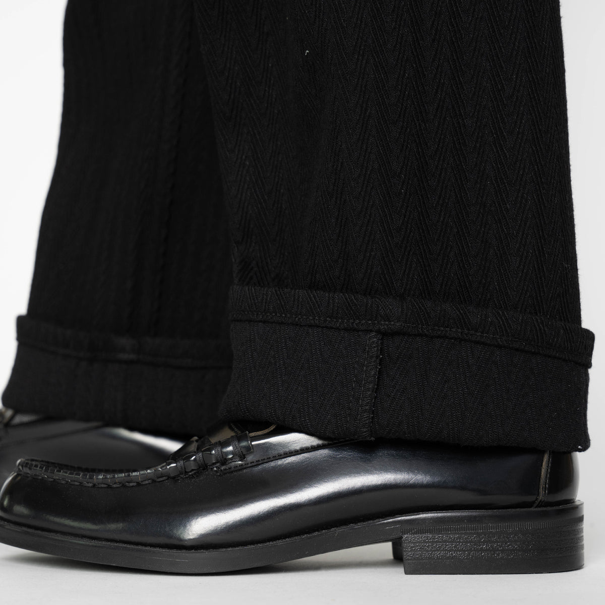 Pleated Trouser - Black Sugiaya
