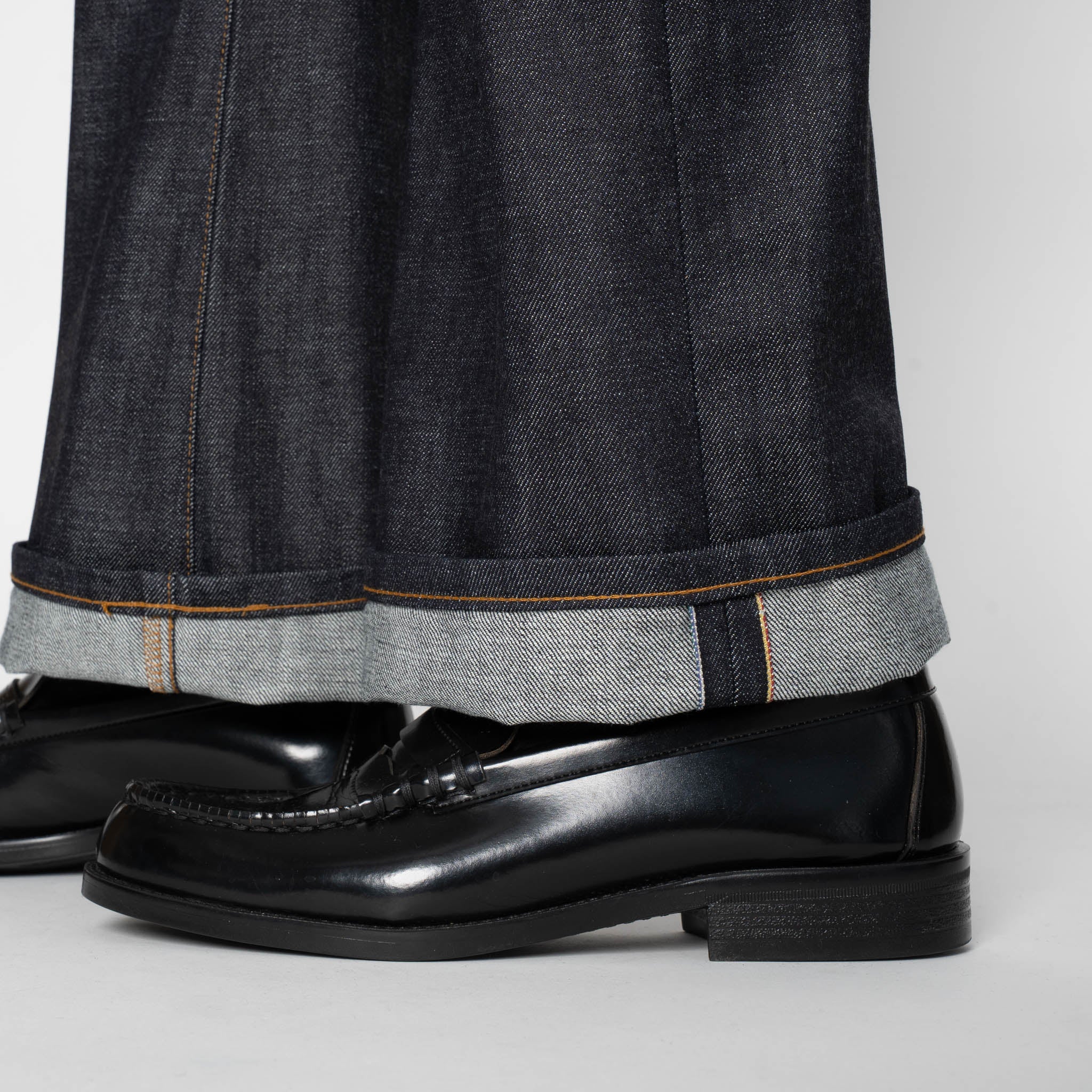 Groovy Guy - 10 Fold Selvedge - Indigo by Naked & Famous Denim