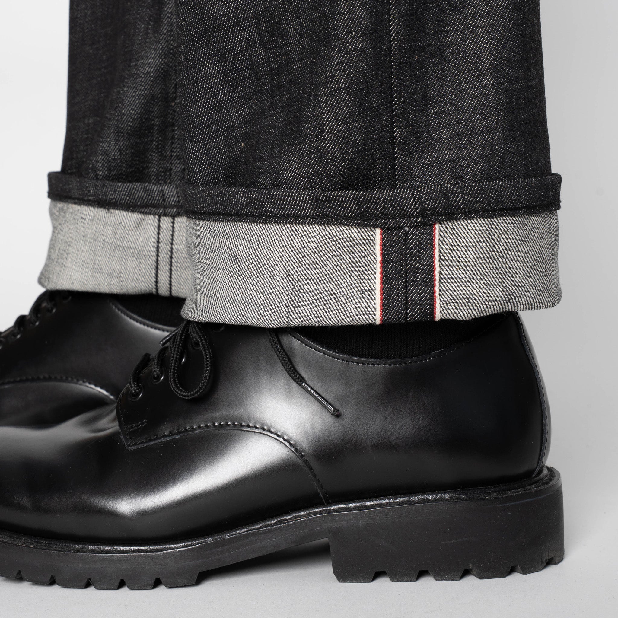 True Guy - Super Sexy Selvedge - Black by Naked & Famous Denim